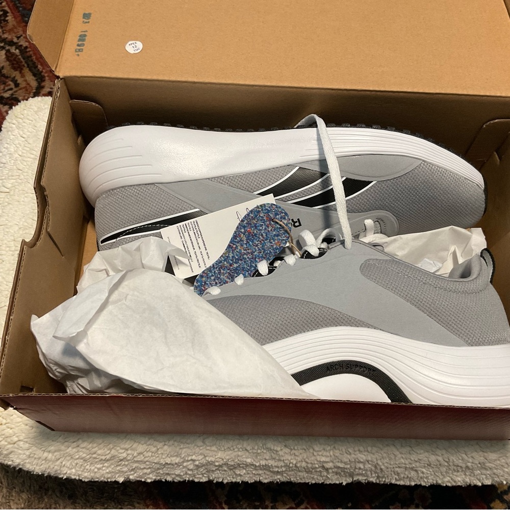 Reebok Lite Plus 4 men’s size 11